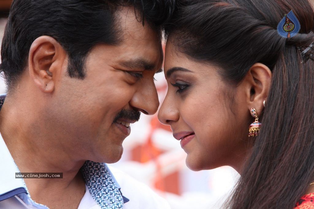 Sandamarutham Tamil Movie Stills - 4 / 49 photos