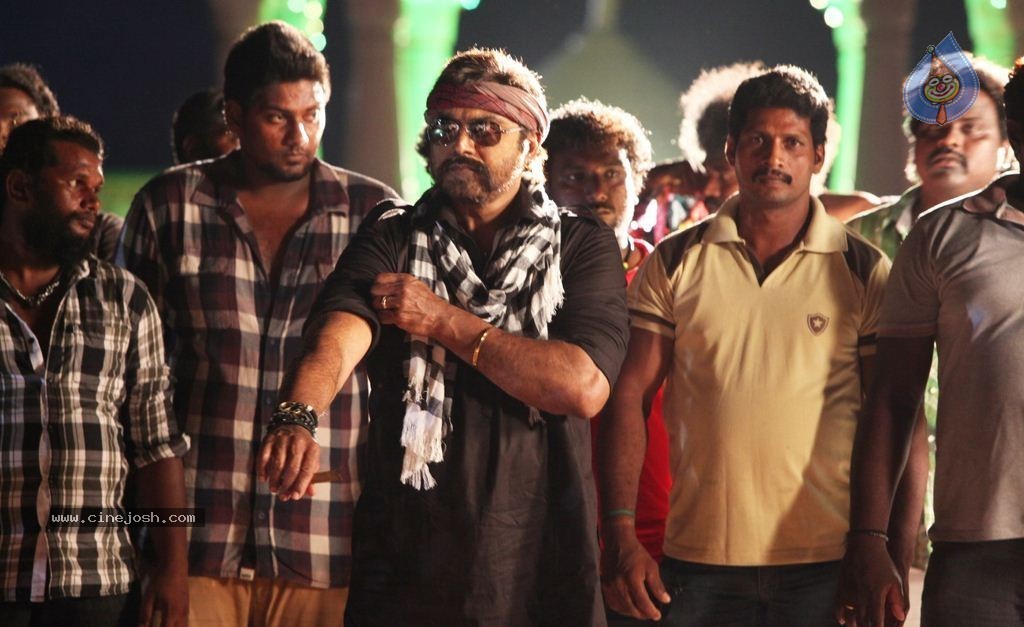 Sandamarutham Tamil Movie Stills - 26 / 49 photos
