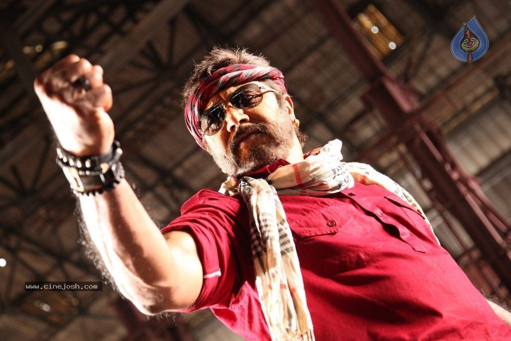 Sandamarutham Tamil Movie Stills - 43 / 49 photos