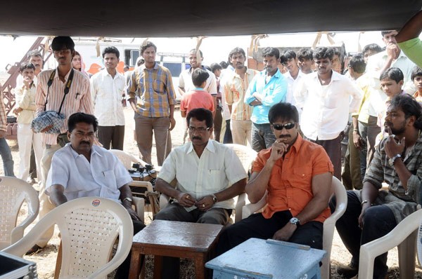 Sankam - Trisha - Gopichand - 21 / 26 photos