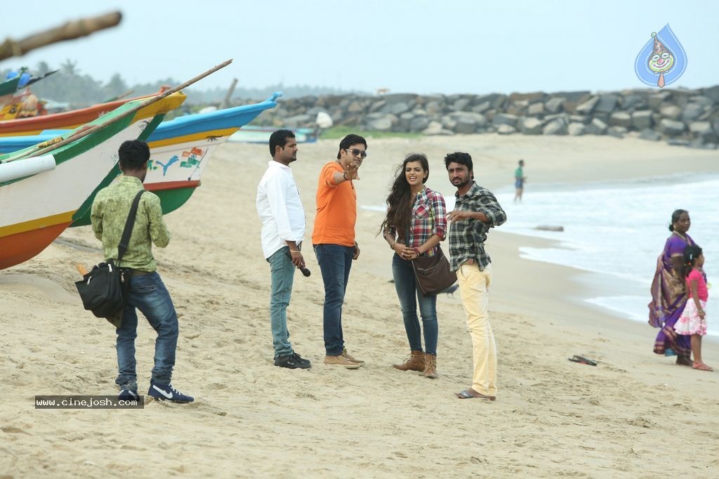 Santhanam's Inimey Ippadithaan Tamil Movie Stills - 10 / 30 photos