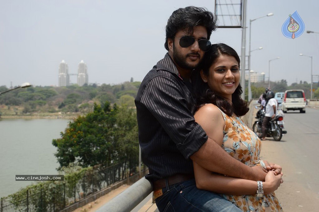 Santhithathum Sindhithathum Tamil Movie Stills - 3 / 78 photos