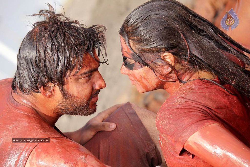 Santhithathum Sindhithathum Tamil Movie Stills - 14 / 78 photos