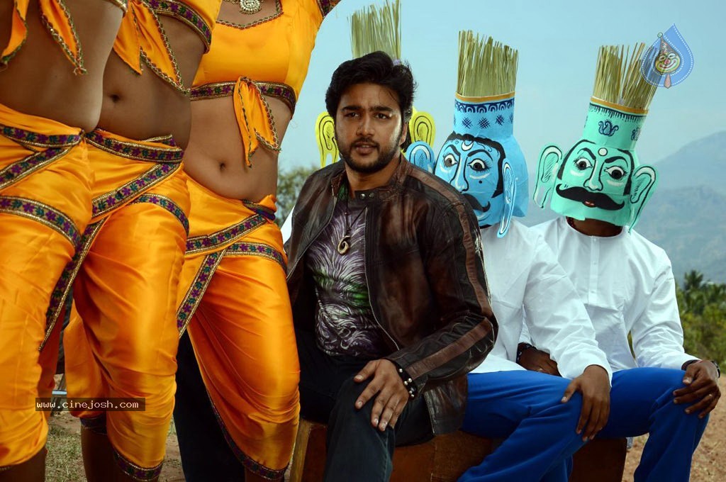 Santhithathum Sindhithathum Tamil Movie Stills - 15 / 78 photos