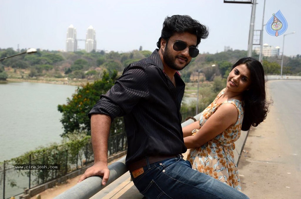 Santhithathum Sindhithathum Tamil Movie Stills - 35 / 78 photos