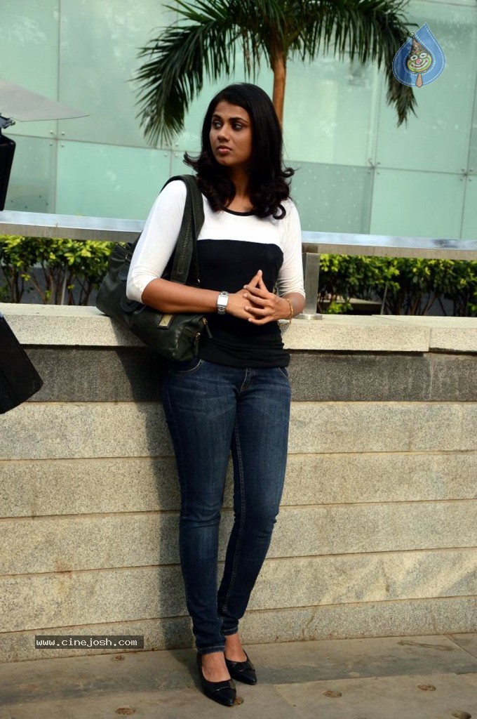 Santhithathum Sindhithathum Tamil Movie Stills - 50 / 78 photos