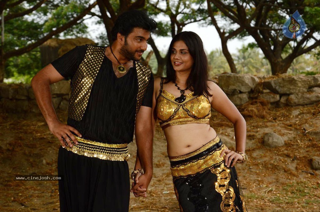 Santhithathum Sindhithathum Tamil Movie Stills - 53 / 78 photos
