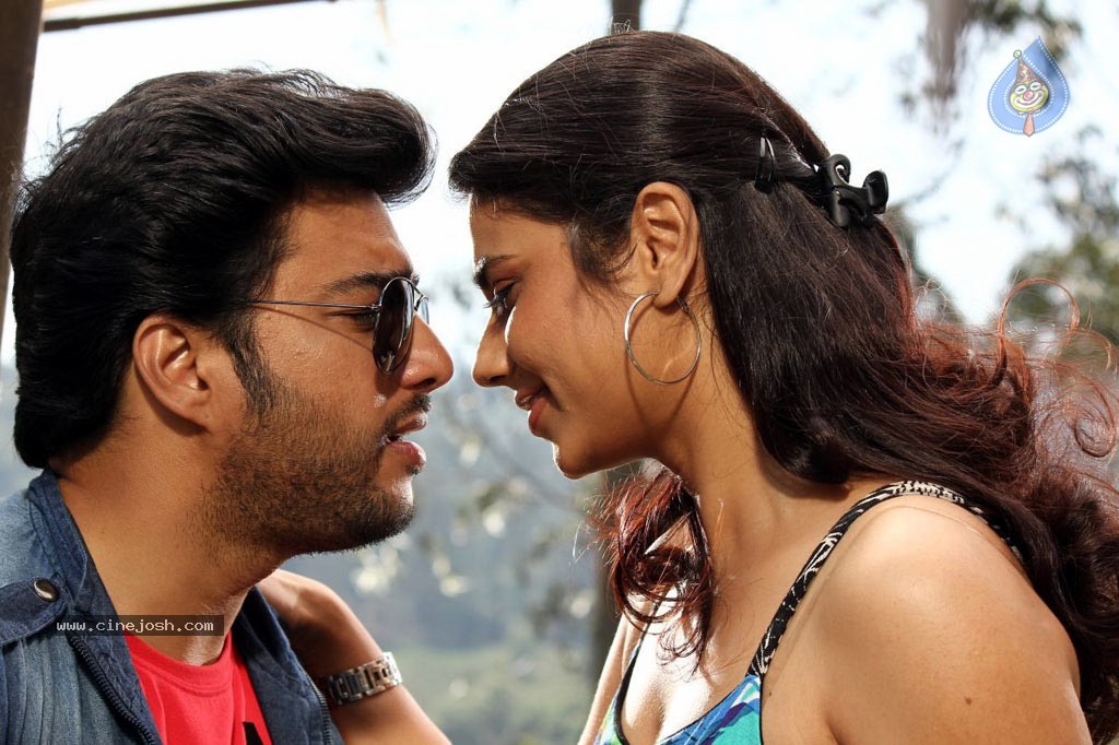 Santhithathum Sindhithathum Tamil Movie Stills - 54 / 78 photos
