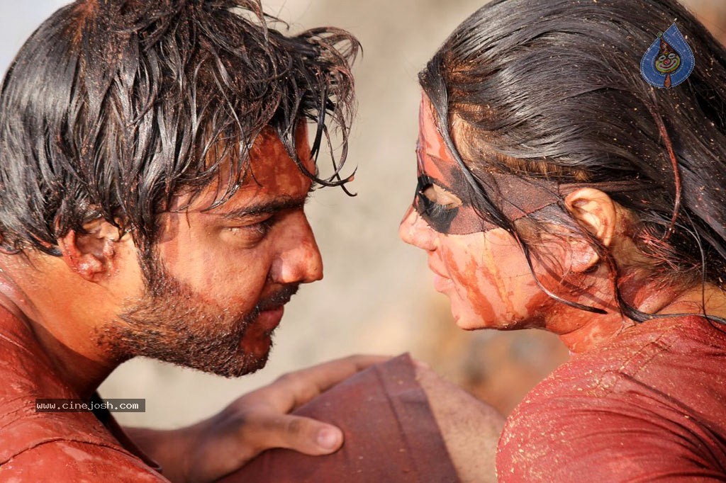 Santhithathum Sindhithathum Tamil Movie Stills - 59 / 78 photos
