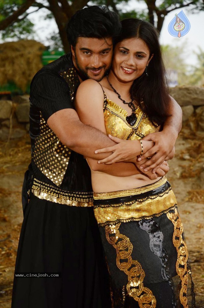 Santhithathum Sindhithathum Tamil Movie Stills - 72 / 78 photos