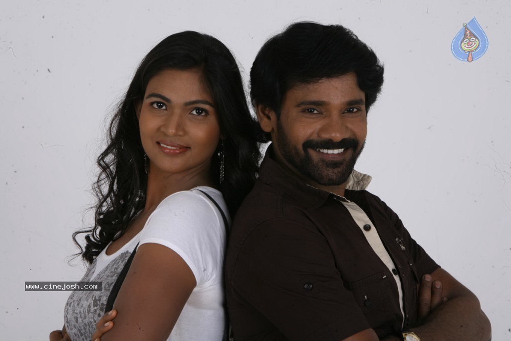 Sathiram Perunthu Nilaiyam Tamil Movie New Stills - 28 / 76 photos
