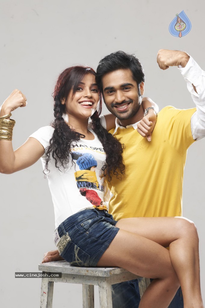 Sattam Oru Iruttarai Tamil Movie New Stills - 23 / 63 photos