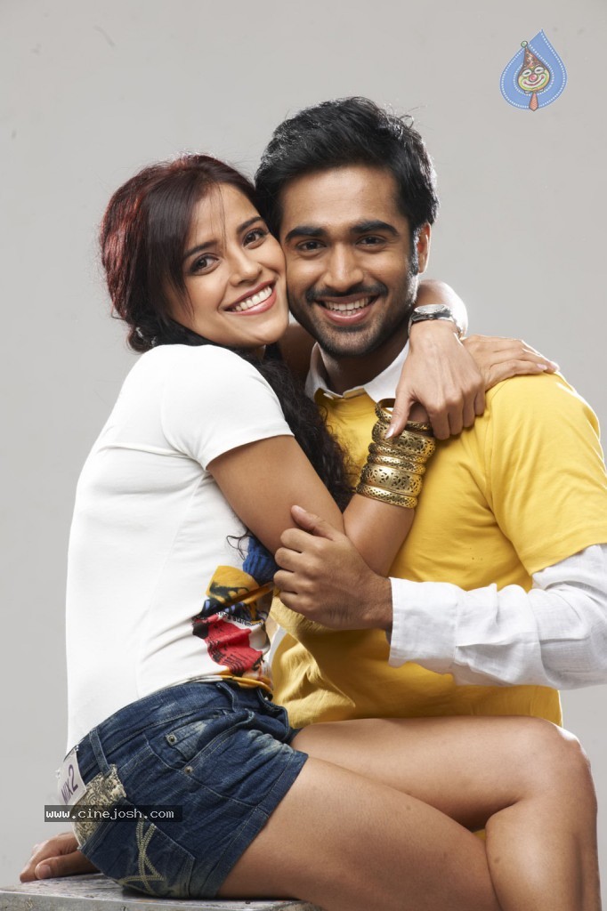 Sattam Oru Iruttarai Tamil Movie New Stills - 44 / 63 photos
