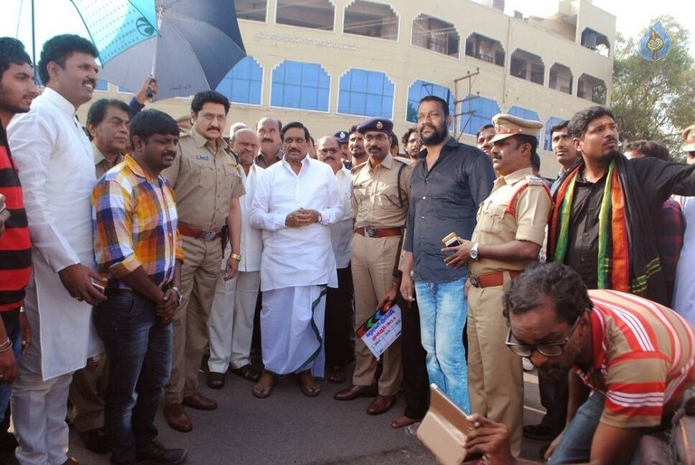 Satya Gang Movie Stills - 27 / 41 photos