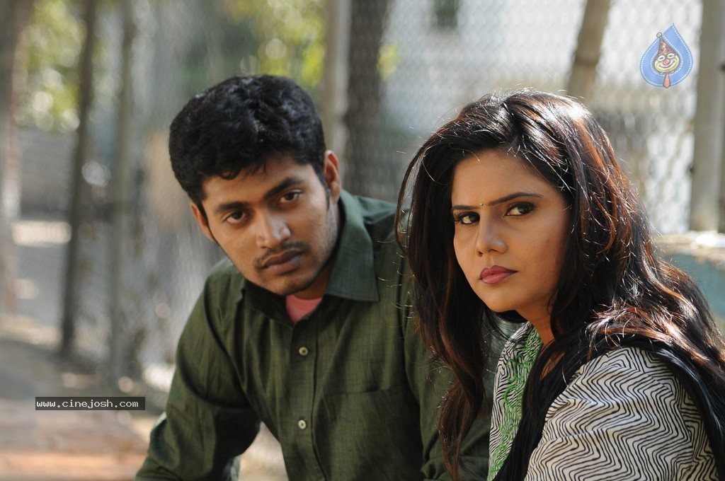Satyam Vaipu Margam Stills n Walls - 27 / 49 photos