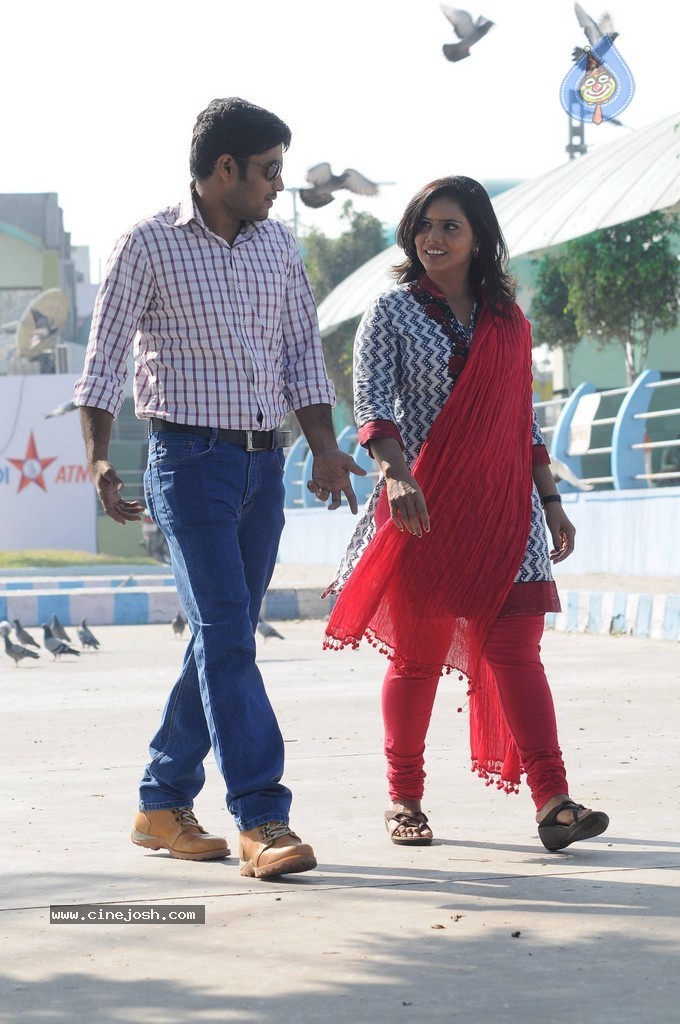 Satyam Vaipu Margam Stills n Walls - 28 / 49 photos