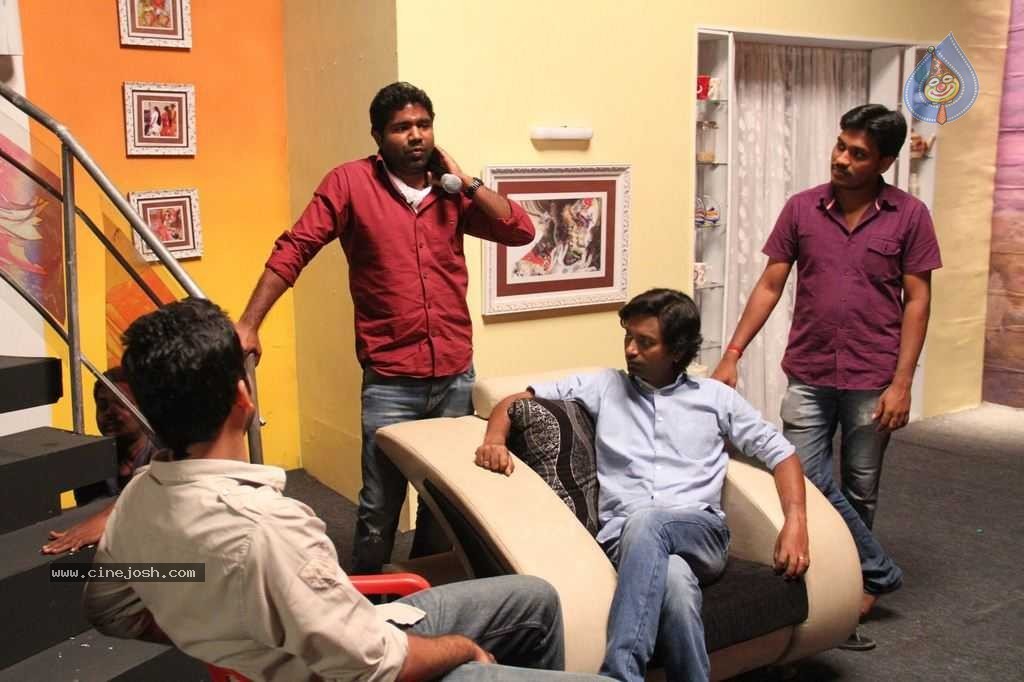 Savale Samali Tamil Movie Stills - 32 / 44 photos