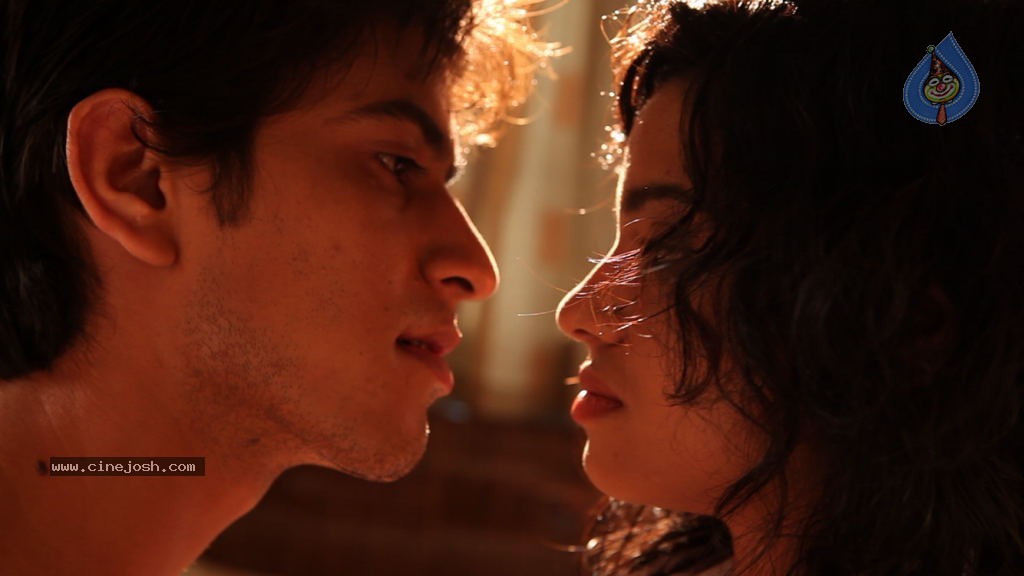 Secrets Movie Hot Stills - 2 / 12 photos