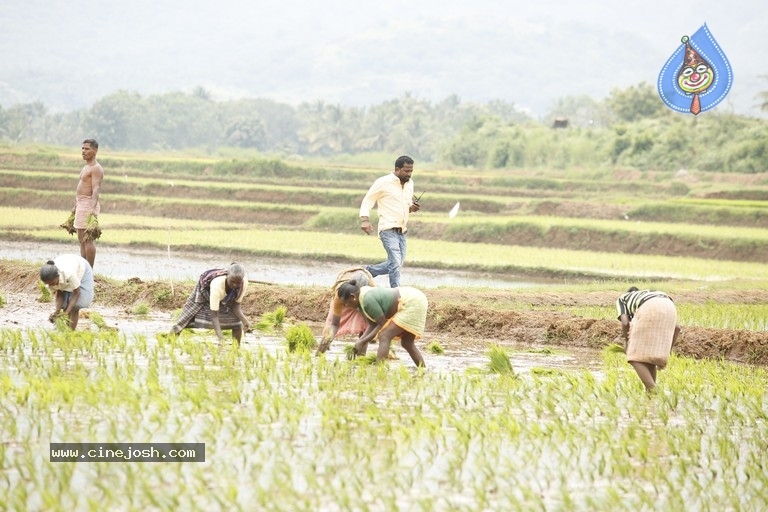Seema Raja Movie Working Stills - 18 / 35 photos