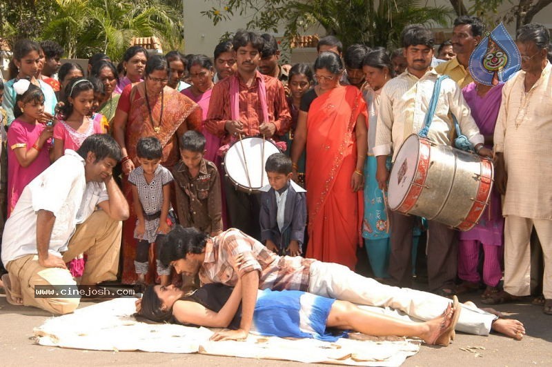 Seema Tapakai Movie Photo Gallery - 100 / 309 photos
