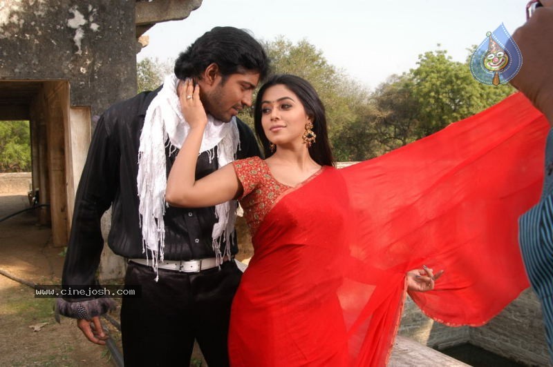 Seema Tapakai Movie Photo Gallery - 109 / 309 photos