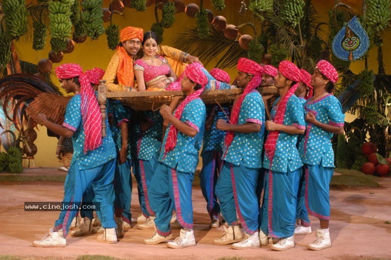 Seema Tapakai Movie Photo Gallery - 166 / 309 photos