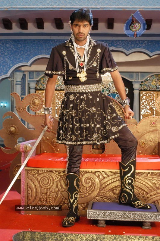 Seema Tapakai Movie Photo Gallery - 183 / 309 photos