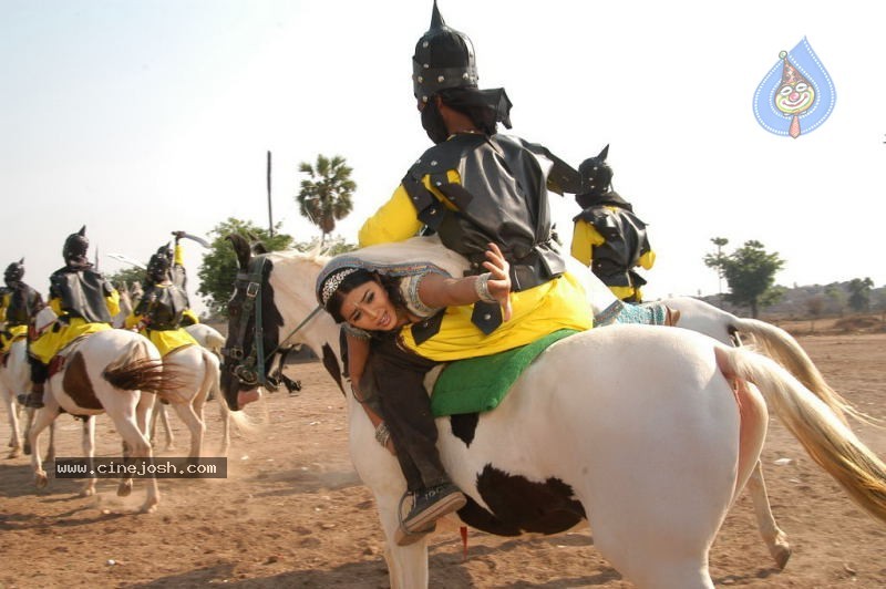 Seema Tapakai Movie Photo Gallery - 207 / 309 photos