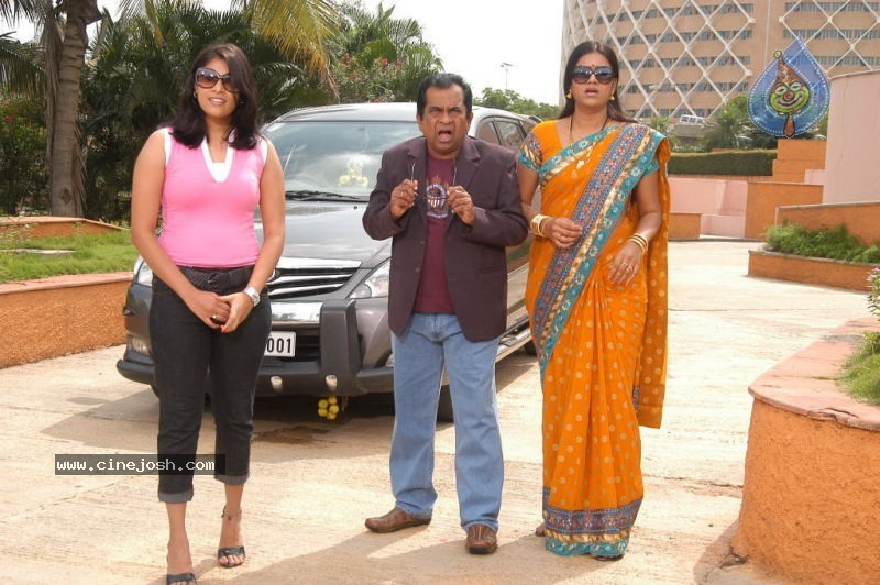 Seema Tapakai Movie Photo Gallery - 271 / 309 photos