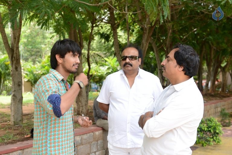 Seethamma Andalu Ramayya Sitralu Movie Photos - 3 / 9 photos