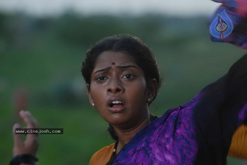 Sengathu Bhoomiyile Tamil Movie Stills - 4 / 106 photos