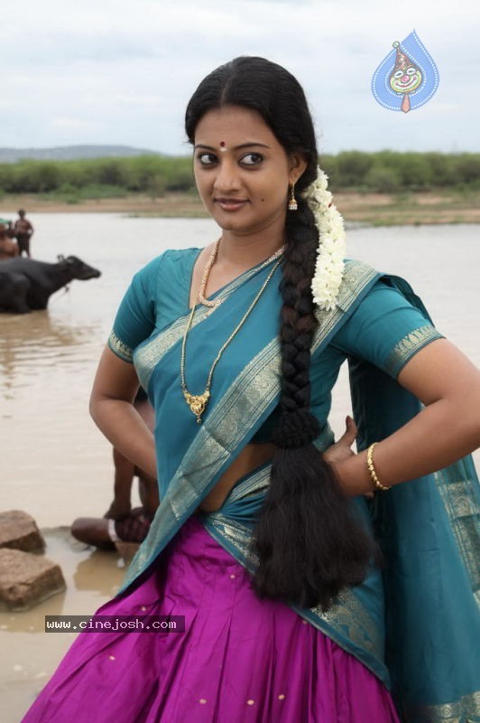 Sengathu Bhoomiyile Tamil Movie Stills - 14 / 106 photos