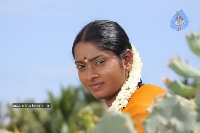 Sengathu Bhoomiyile Tamil Movie Stills - 21 / 106 photos