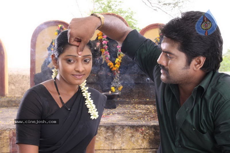 Sengathu Bhoomiyile Tamil Movie Stills - 22 / 106 photos