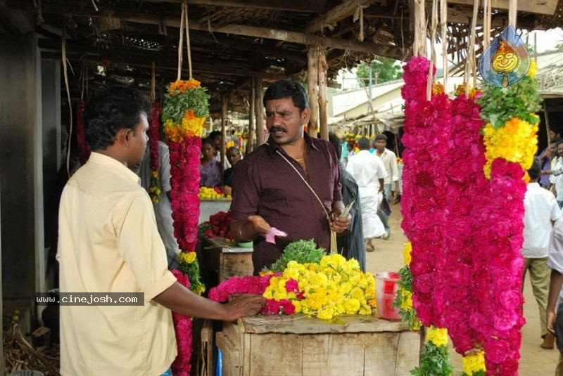Sengathu Bhoomiyile Tamil Movie Stills - 41 / 106 photos