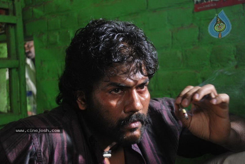 Sengathu Bhoomiyile Tamil Movie Stills - 45 / 106 photos