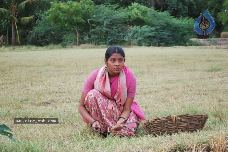 Sengathu Bhoomiyile Tamil Movie Stills - 48 / 106 photos