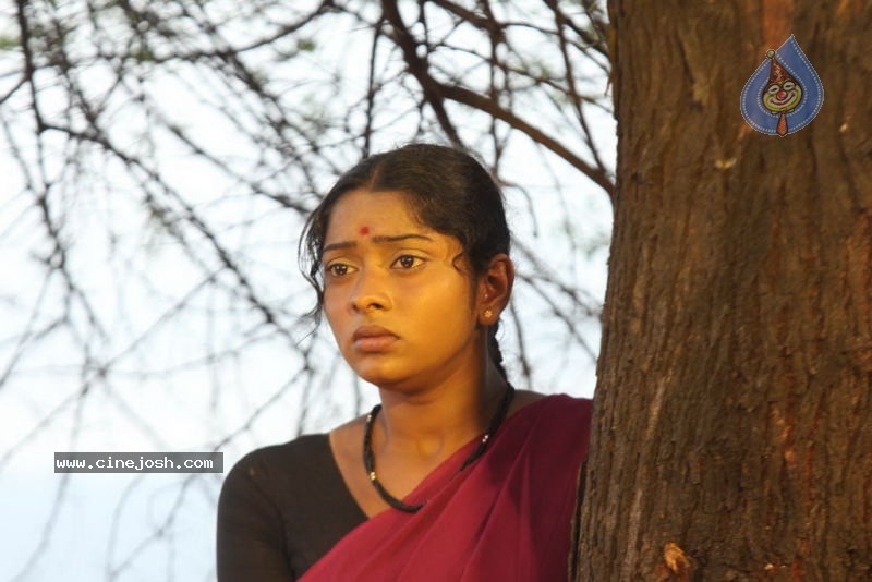 Sengathu Bhoomiyile Tamil Movie Stills - 54 / 106 photos