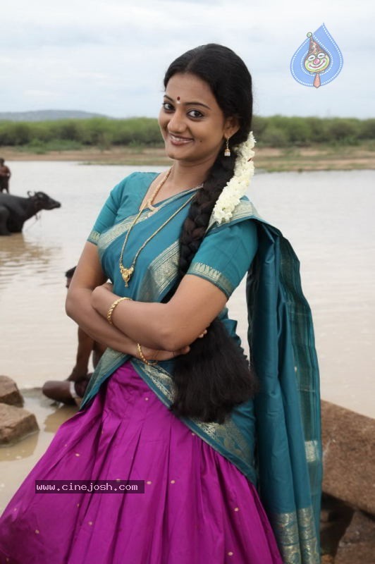 Sengathu Bhoomiyile Tamil Movie Stills - 104 / 106 photos