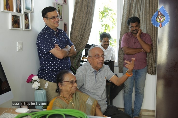 Senior Director Singeetham  At Vallidhari Madhya Movie Sets - 6 / 35 photos