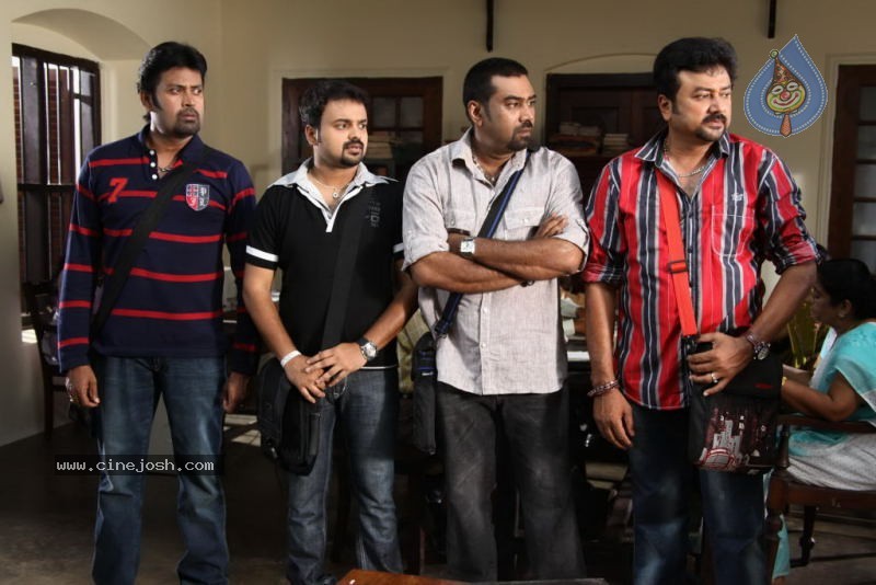 Seniors Malayalam Movie Stills - 28 / 50 photos
