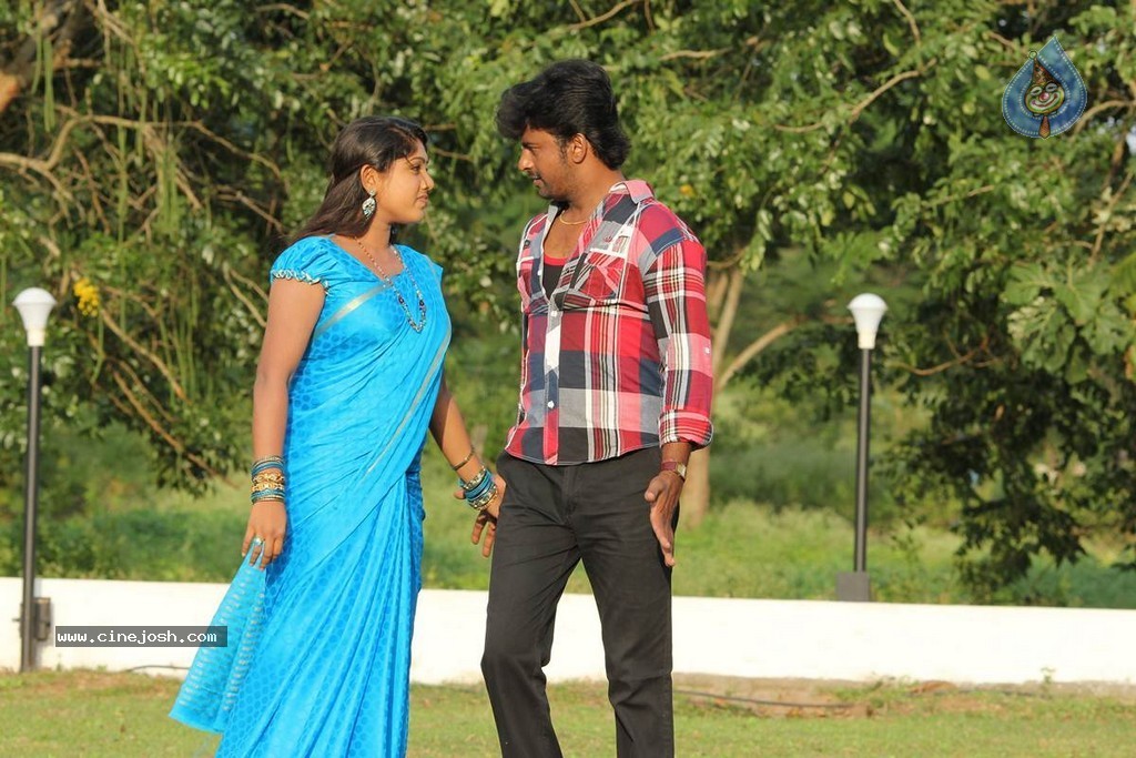 Sillunu Oru Payanam Tamil Movie Photos - 13 / 45 photos