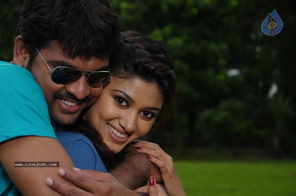 Sillunu Oru Santhippu Tamil Movie Stills - 24 / 55 photos