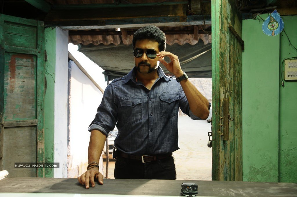 Singam Movie Stills and Wallpapers - 131 / 149 photos