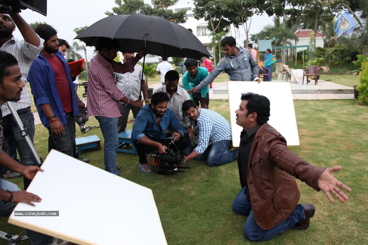 Singham 123 Movie Stills & Working Stills - 6 / 78 photos