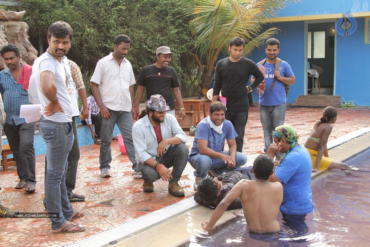 Singham 123 Movie Stills & Working Stills - 35 / 78 photos