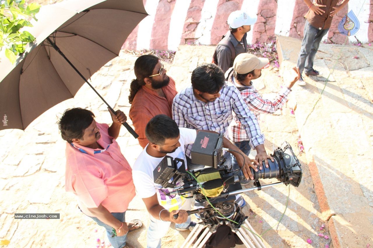 Singham 123 Movie Stills & Working Stills - 36 / 78 photos