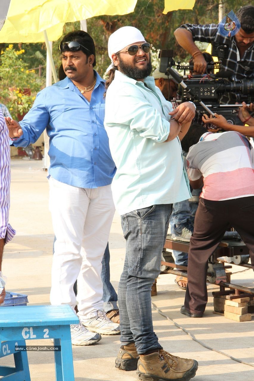 Singham 123 Movie Stills & Working Stills - 48 / 78 photos