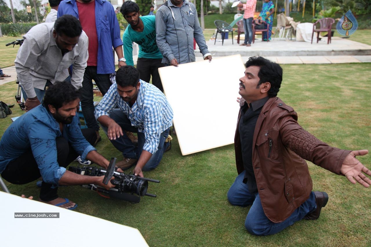 Singham 123 Movie Stills & Working Stills - 51 / 78 photos