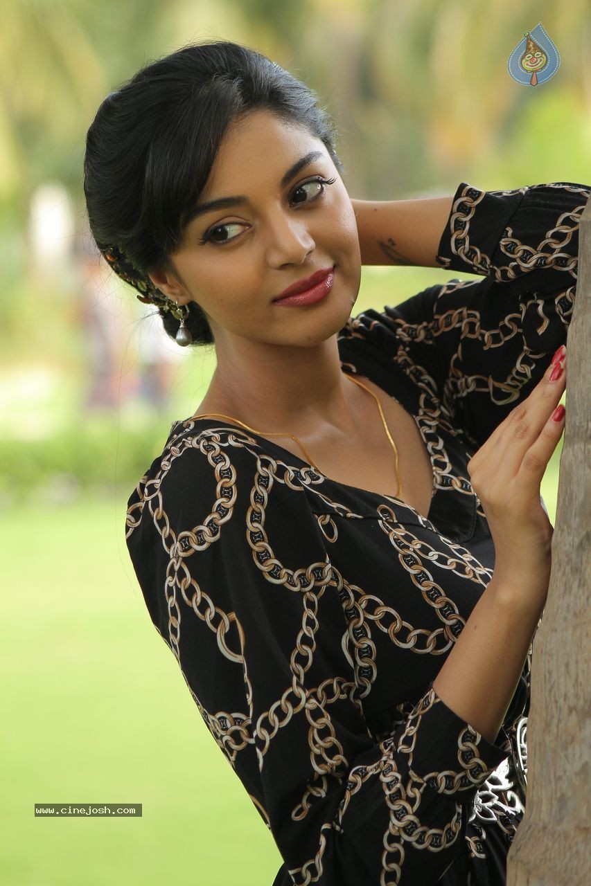 Singham 123 Movie Stills & Working Stills - 62 / 78 photos